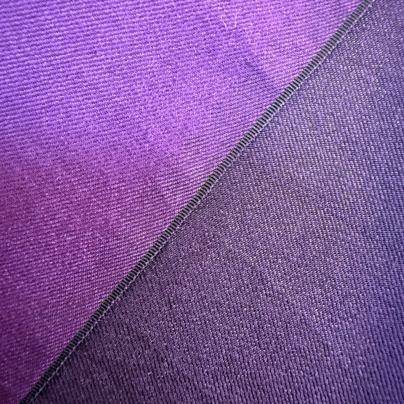 Ipekevi 100% Silk Purple Shawl 🇹🇷 | Luxurious Satin Wrap with Fringe - Picture 9 of 9